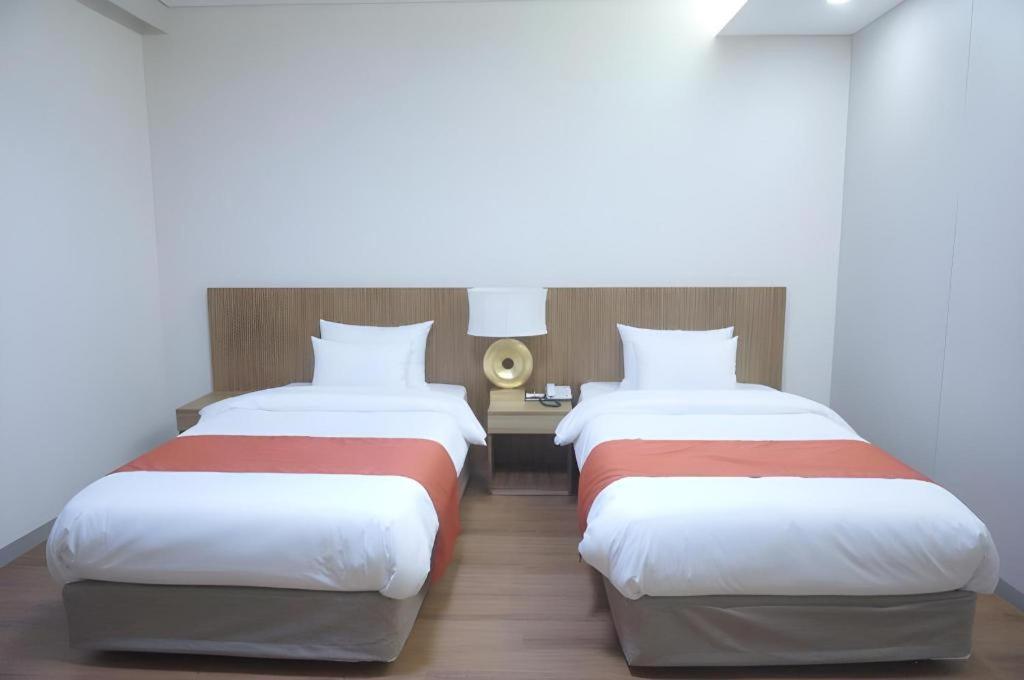 Korea Tourist Hotel Suwon Exterior photo
